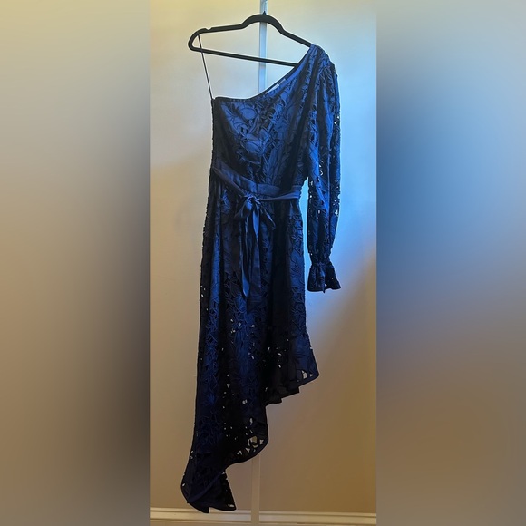 NEW Ramy Brook Jayda Asymmetric One Shoulder Dress Sz 6 Navy Embroidered Lace - Picture 8 of 15